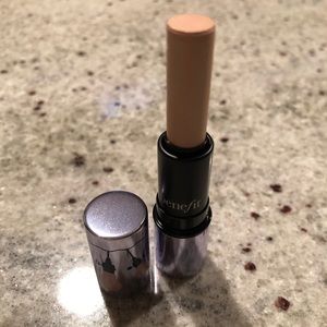Benefit Watt's up! cream highlighter soft focus